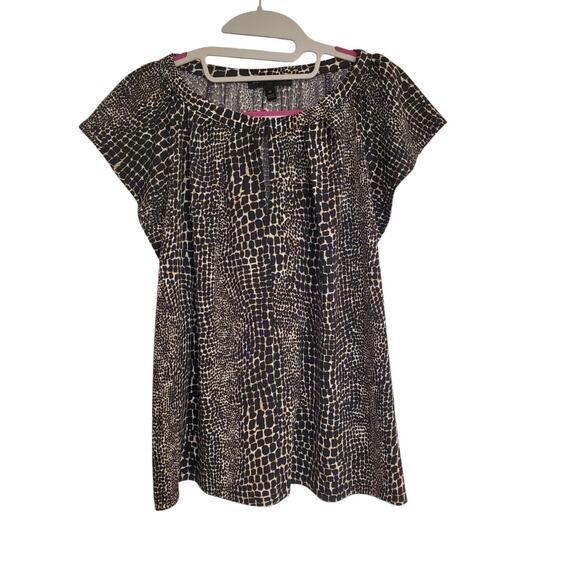 Women's Banana Republic Animal Print Keyhole Neck Blouse | Size Medium - Picture 1 of 7